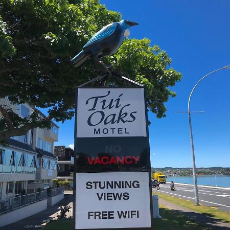 Tui Oaks Motel Tauposjön Exteriör bild