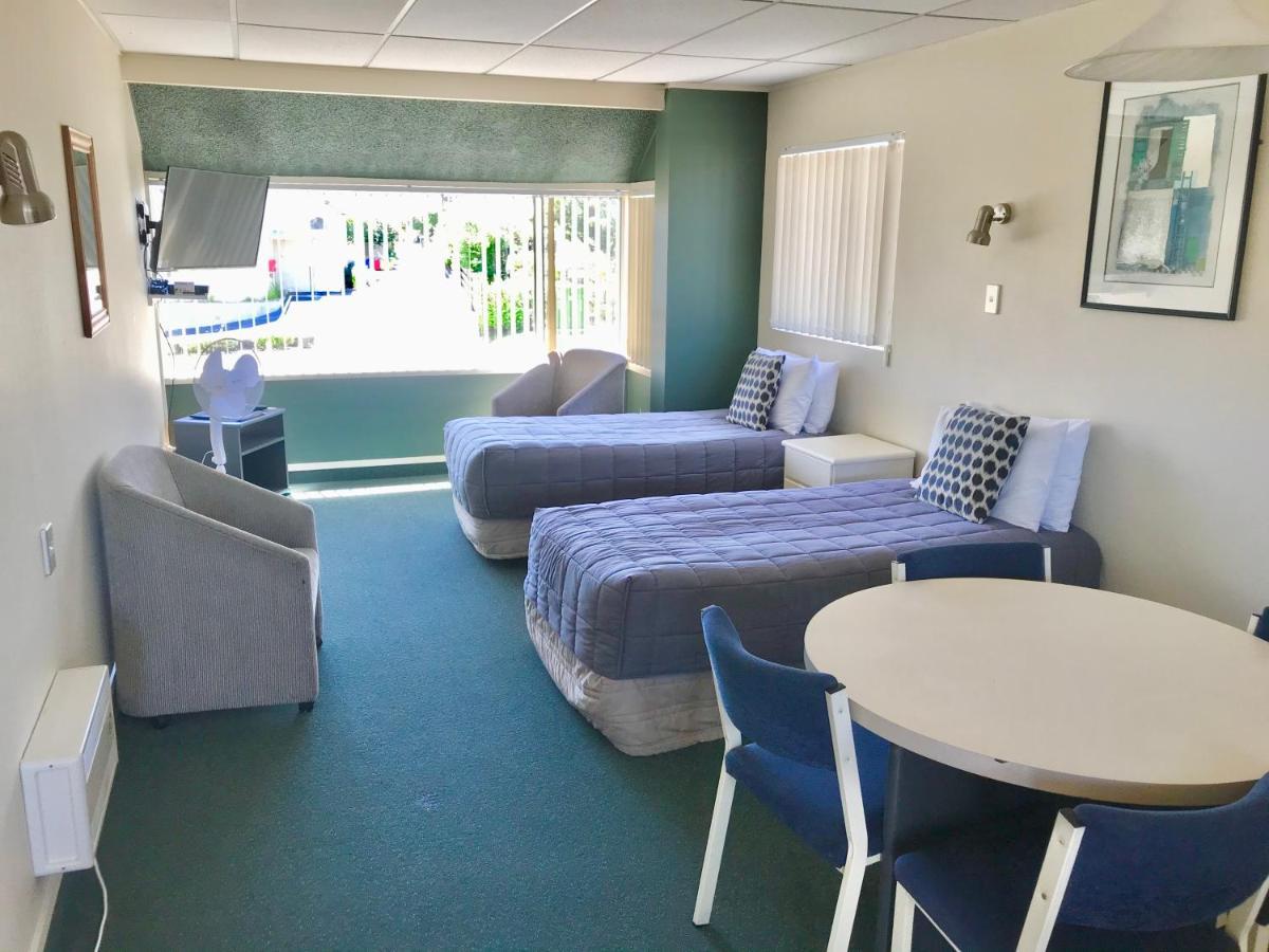 Tui Oaks Motel Tauposjön Exteriör bild