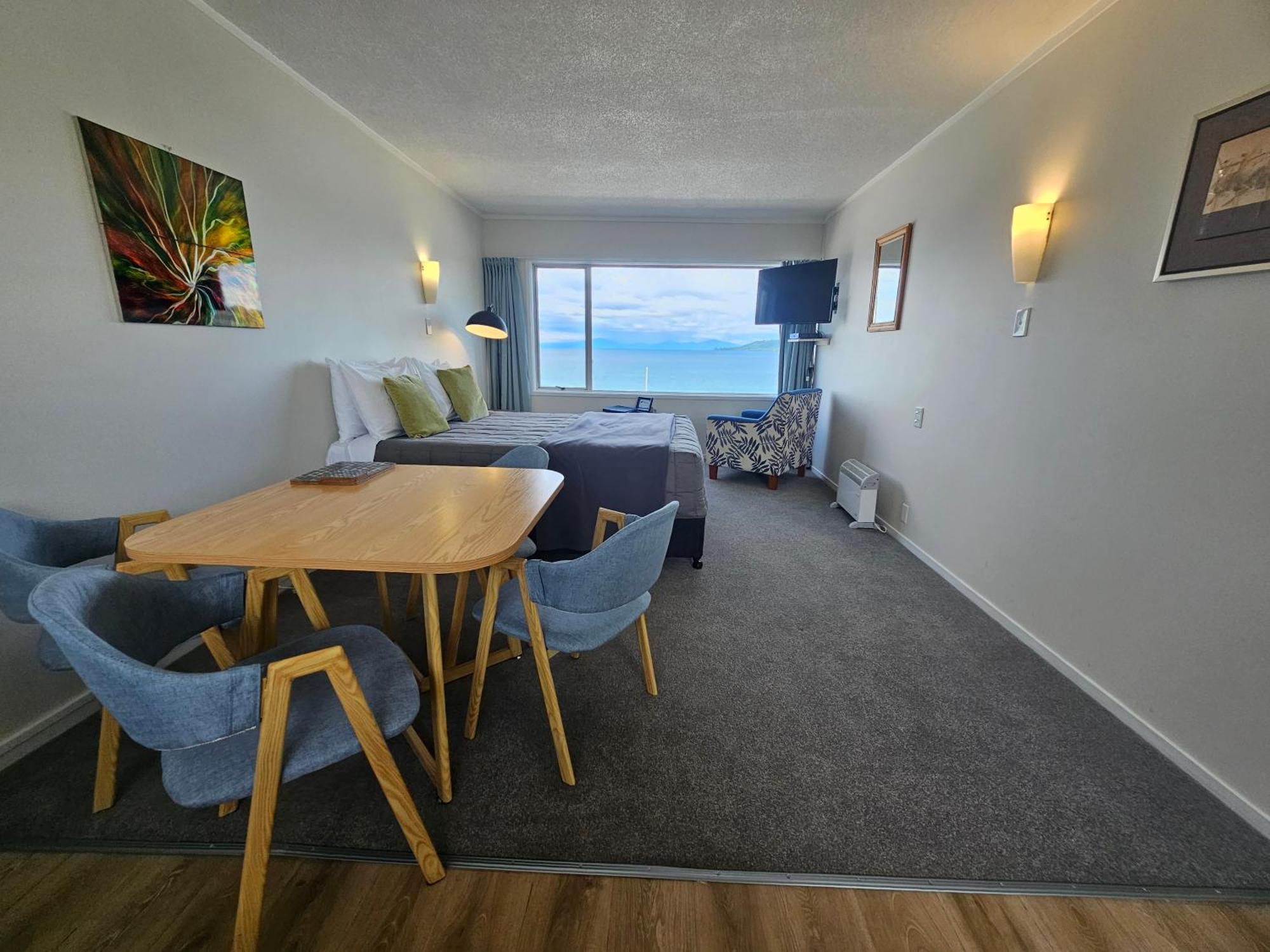 Tui Oaks Motel Tauposjön Exteriör bild