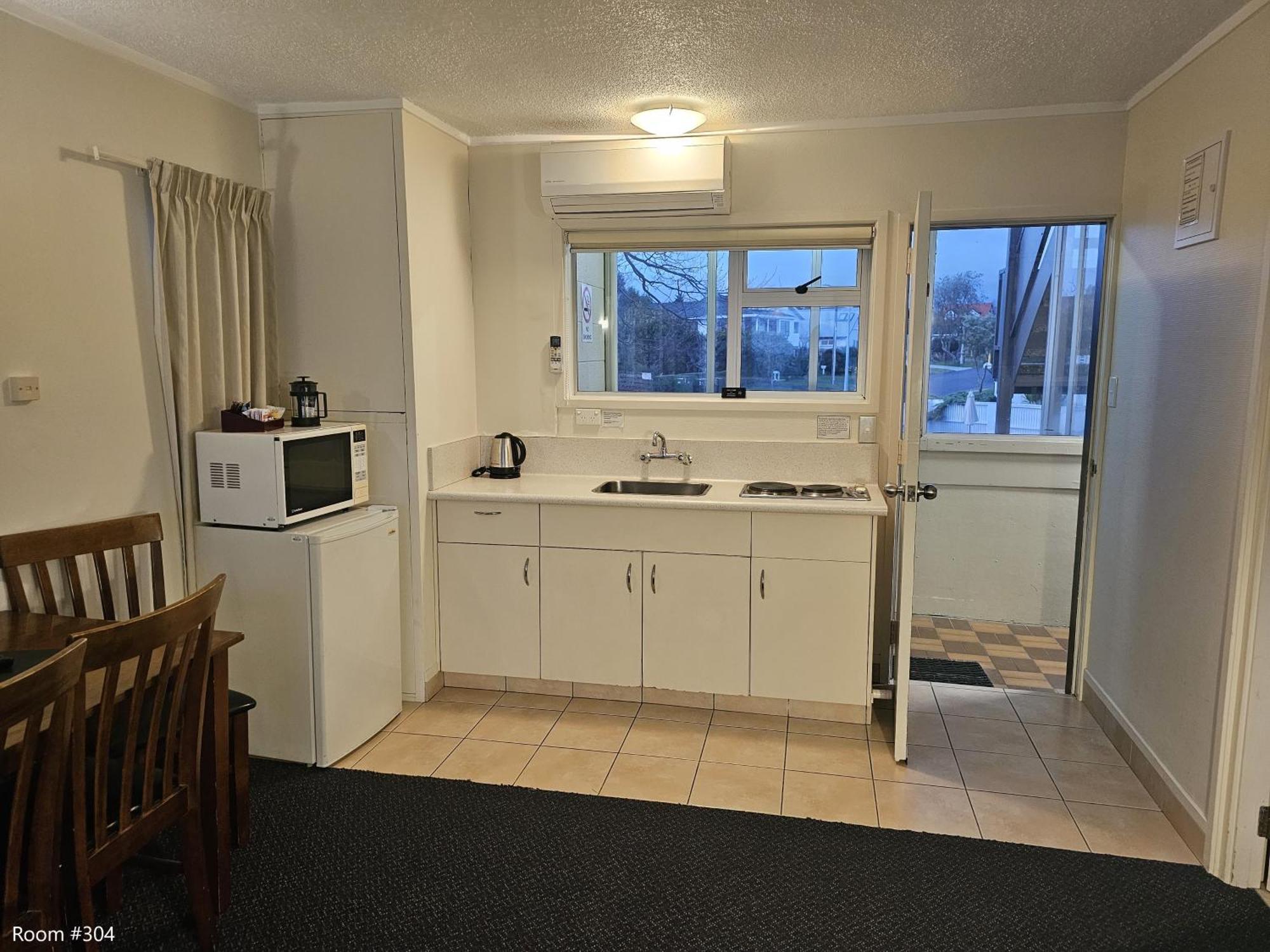 Tui Oaks Motel Tauposjön Exteriör bild