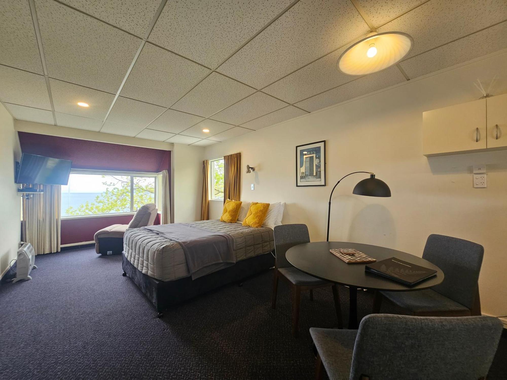 Tui Oaks Motel Tauposjön Exteriör bild